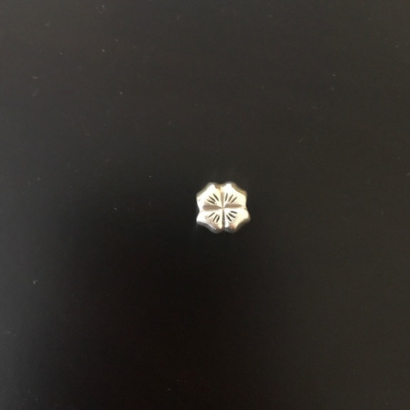 Pandora 4 Leaf Clover Charm - Picture 2 of 3